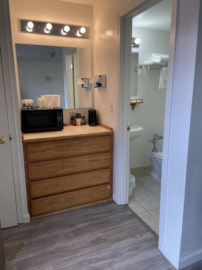Rodeway Inn & Suites Omak - Okanogan Exteriör bild