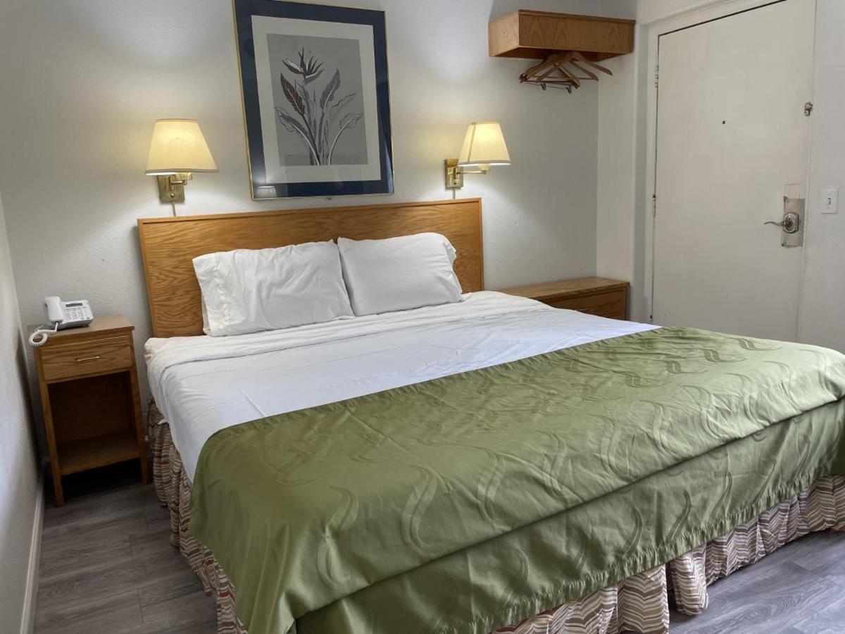 Rodeway Inn & Suites Omak - Okanogan Exteriör bild