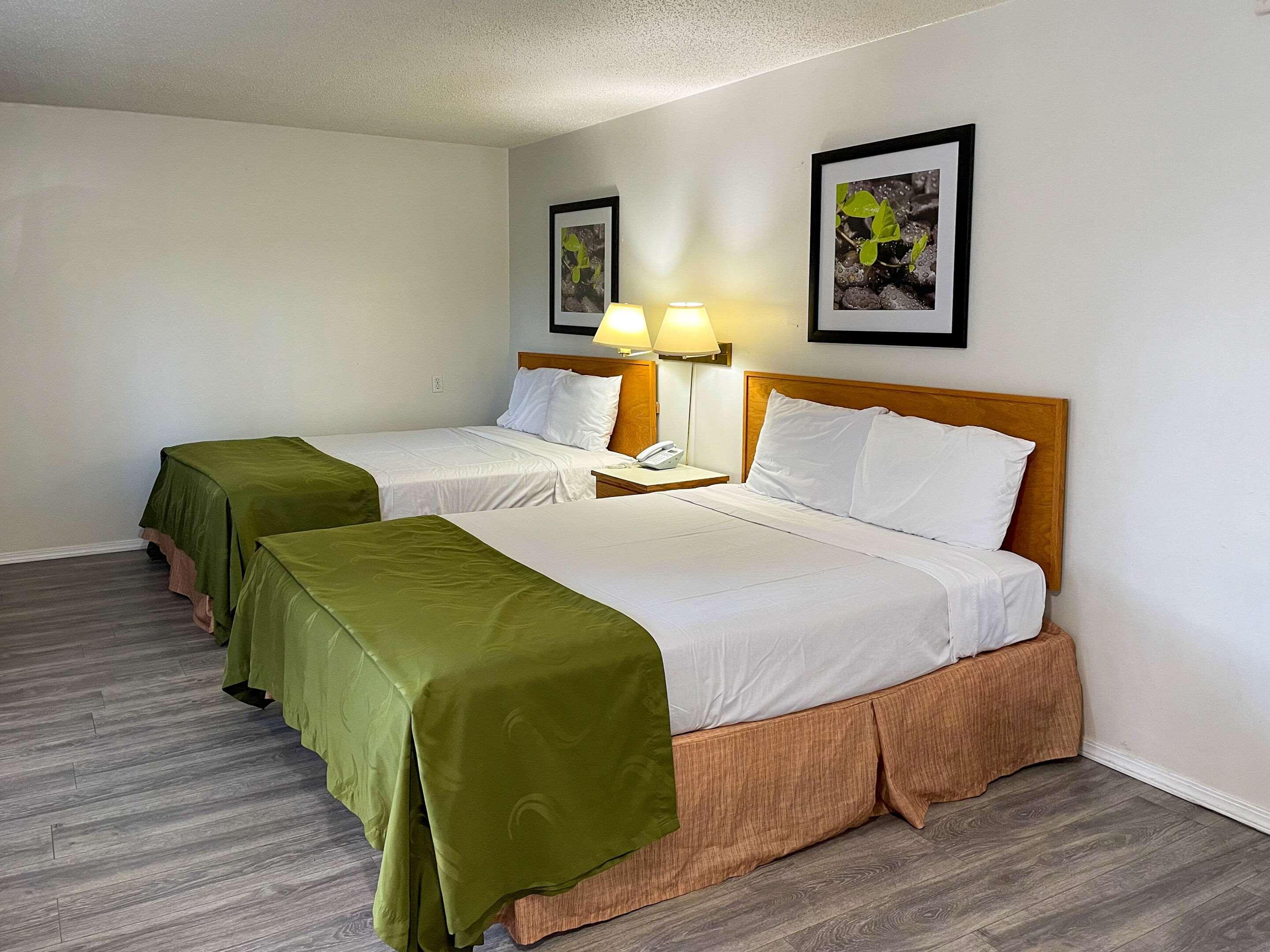 Rodeway Inn & Suites Omak - Okanogan Exteriör bild