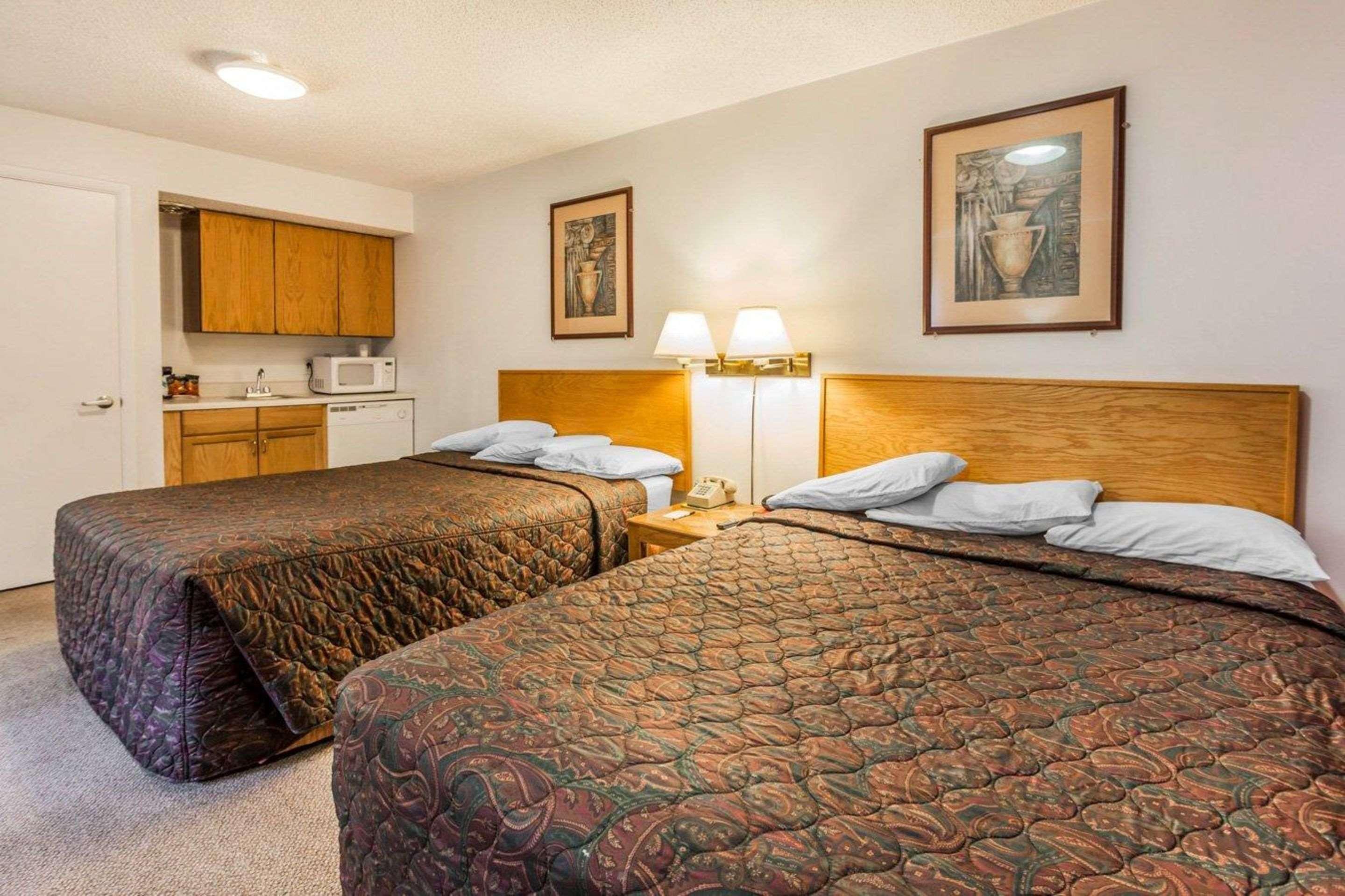 Rodeway Inn & Suites Omak - Okanogan Exteriör bild