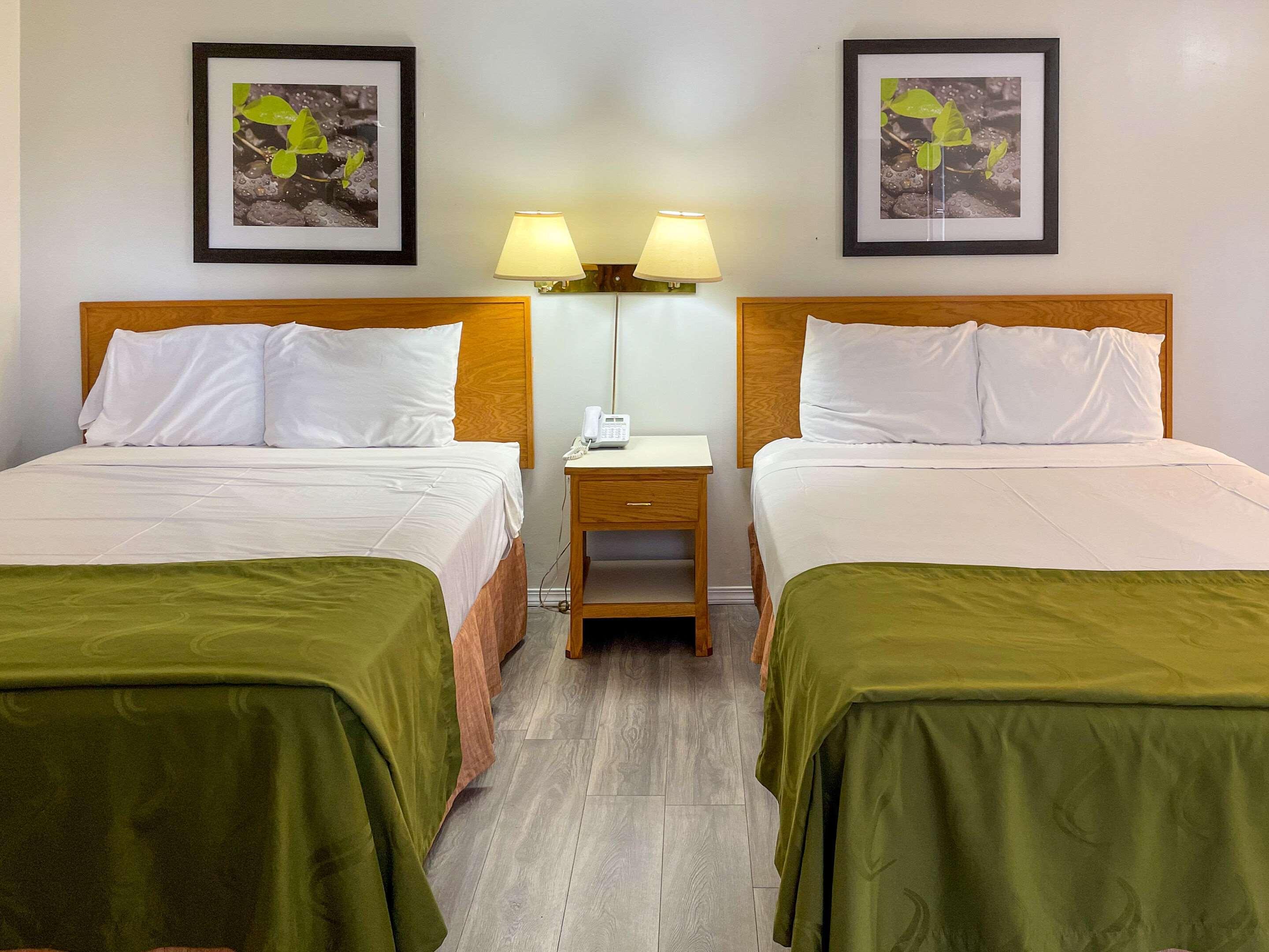 Rodeway Inn & Suites Omak - Okanogan Exteriör bild