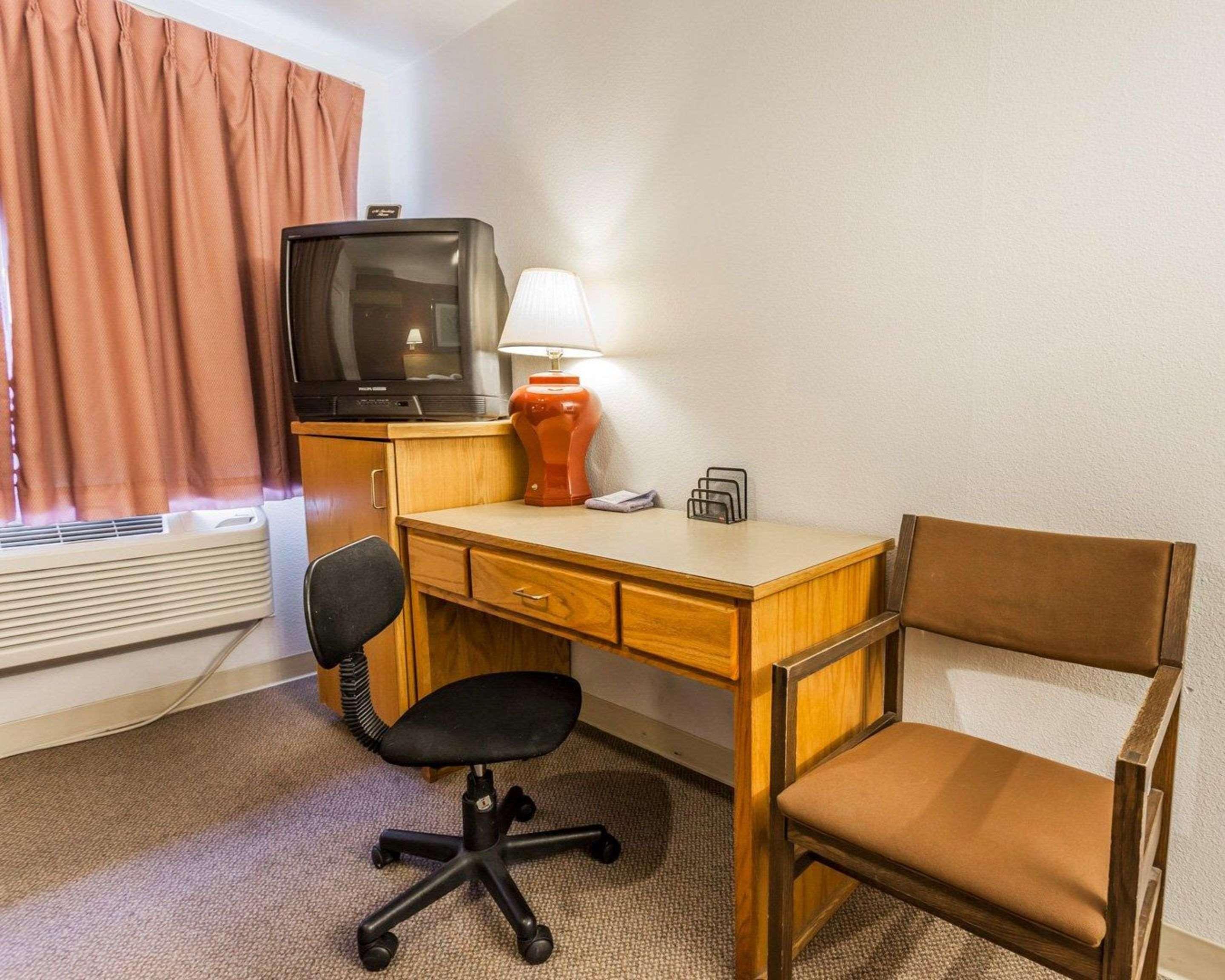 Rodeway Inn & Suites Omak - Okanogan Exteriör bild