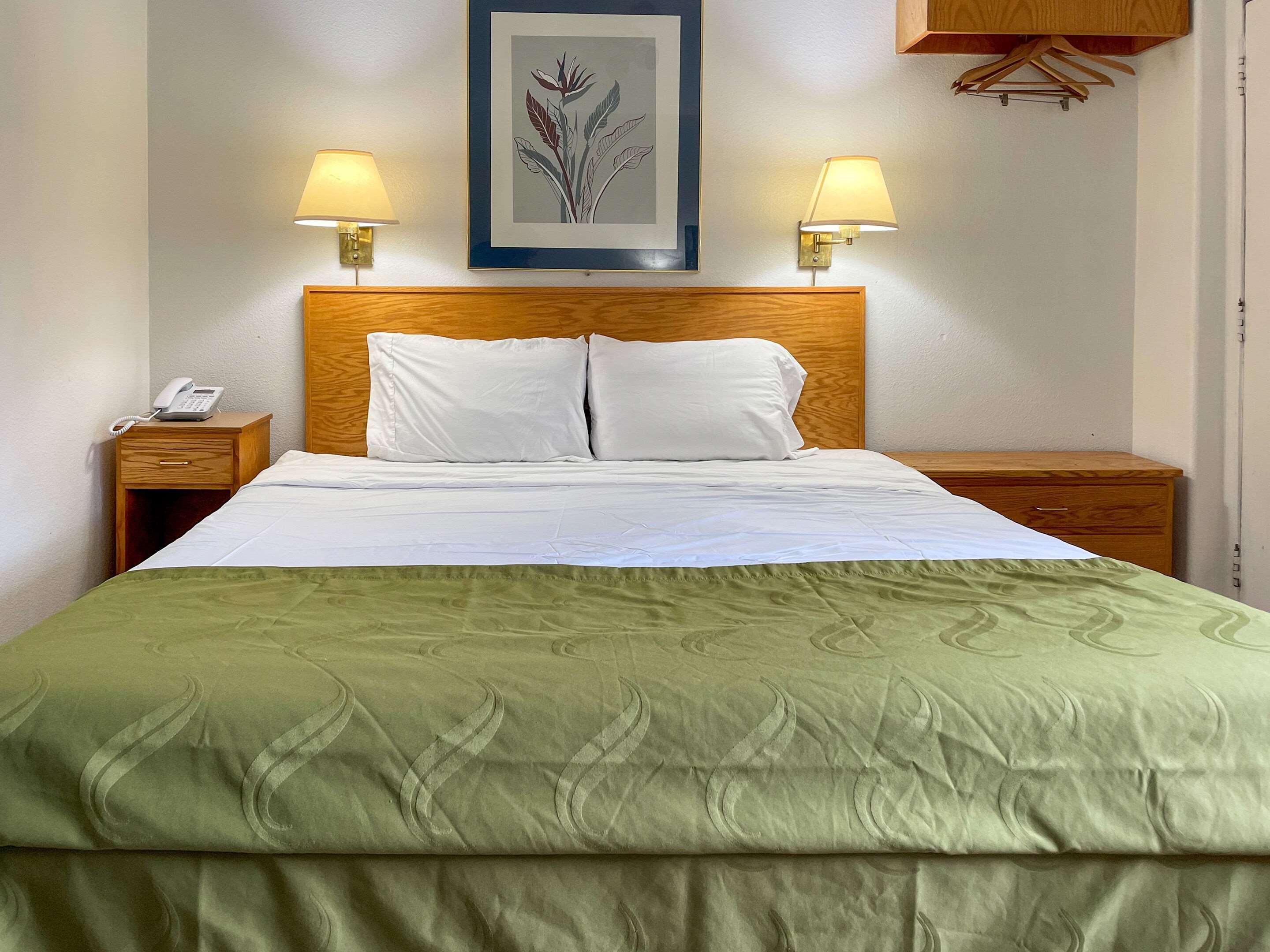 Rodeway Inn & Suites Omak - Okanogan Exteriör bild