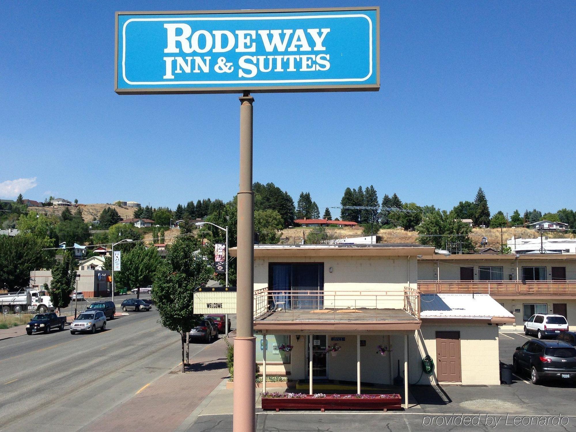 Rodeway Inn & Suites Omak - Okanogan Exteriör bild